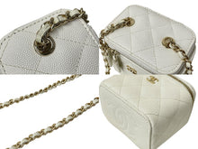 Load image into Gallery viewer, CHANEL シャネル マトラッセ スモールバニティ チェーンショルダーバッグ AP1340 ココマーク ホワイト 32番台 美品 中古 4c069748