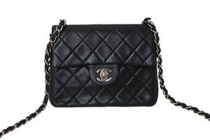 CHANEL シャネル ミニマトラッセ Sフラップ Sチェーンショルダーバッグ 5番台 ラムスキン ブラック シルバー金具 美品 中古 4c069750