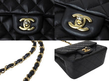 Load image into Gallery viewer, CHANEL シャネル ミニマトラッセ 17cm チェーンショルダーバッグ ブラック 27番台 レザー ゴールド金具 美品 中古 4c069751