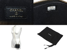 Load image into Gallery viewer, 極美品 CHANEL シャネル スモールバニティ パールショルダーバッグ 31番台 AP2581 ココマーク ラムスキン フェイクパール 中古 4c069772