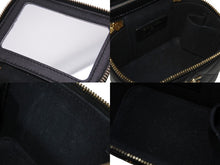 Load image into Gallery viewer, 極美品 CHANEL シャネル スモールバニティ パールショルダーバッグ 31番台 AP2581 ココマーク ラムスキン フェイクパール 中古 4c069772