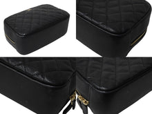 Load image into Gallery viewer, CHANEL シャネル マトラッセ ココマーク コスメポーチ 29番台 カーフスキン ブラック ゴールド金具 美品 中古 4c069782