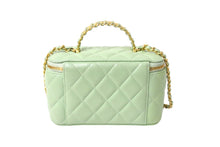 Load image into Gallery viewer, 新品同様 CHANEL シャネル チェーンショルダーバッグ 2WAYバニティバッグ ココマーク ランダム番台 グリーン系 ラムスキン 中古 4c069796