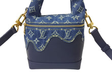 Load image into Gallery viewer, 新品同様品 LOUISVUITTON ルイヴィトン NIGO ジャパニーズクルーザー ハンドバッグ M45970 デニム トリヨン インディゴ 中古 4c069840