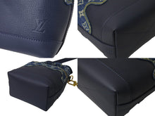Load image into Gallery viewer, 新品同様品 LOUISVUITTON ルイヴィトン NIGO ジャパニーズクルーザー ハンドバッグ M45970 デニム トリヨン インディゴ 中古 4c069840