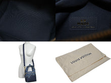 Load image into Gallery viewer, 新品同様品 LOUISVUITTON ルイヴィトン NIGO ジャパニーズクルーザー ハンドバッグ M45970 デニム トリヨン インディゴ 中古 4c069840