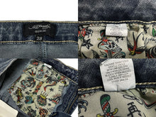 Load image into Gallery viewer, 新品未使用 ED HARDY エドハーディ リメイク フレアデニム スタッズ 刺繍 WEHD8400-2 コットン ブルー サイズ28 中古 4c069856