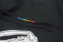 Load image into Gallery viewer, 新品未使用 ECKO エコー Dear1993.art &quot;STILL LOUD&quot; OG Logo Mended Hoodie パーカー ブラック マルチカラー刺繍 サイズXL 中古 4c069866