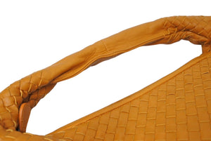 極美品 BOTTEGA VENETA ボッテガヴェネタ ホーボー イントレチャート ワンショルダーバッグ BO0738226T オレンジ 中古 4c069901