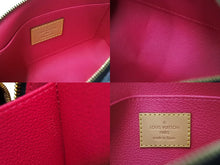 Load image into Gallery viewer, 極美品 LOUIS VUITTON ルイヴィトン ポシェットコスメティック ポーチ M47355 PVC ブラック マルチカラー 中古 4c069906