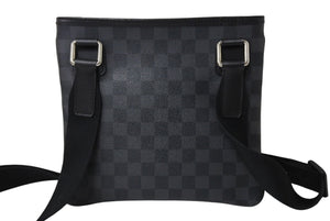 LOUIS VUITTON ルイヴィトン ショルダーバッグ メッセンジャー M58028 トマス ダミエグラフィット ブラック シルバー 美品 中古 4c069911