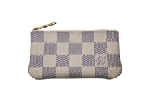 Load image into Gallery viewer, LOUIS VUITTON ルイヴィトン ダミエ アズール ポシェット クレ N62659 コインケース ホワイト 小物 中古 美品 4c069930