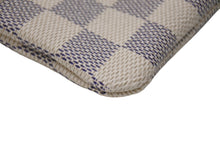 Load image into Gallery viewer, LOUIS VUITTON ルイヴィトン ダミエ アズール ポシェット クレ N62659 コインケース ホワイト 小物 中古 美品 4c069930