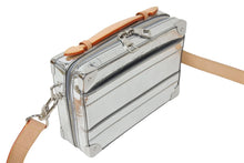 Load image into Gallery viewer, LOUIS VUITTON ルイヴィトン モノグラム ミラー ハンドル ソフトトランク M45885 ショルダーバッグ シルバー 美品 中古 4c070046