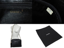Load image into Gallery viewer, CHANEL シャネル チェーンショルダーバッグ ココマーク 2番台 フリンジ ラムスキン ブラック ゴールド金具 美品 中古 4c070105