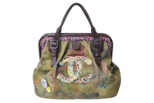 Load image into Gallery viewer, 極美品 CHANEL シャネル エンブロイダリー ハンドバッグ A92791 20番台 ココマーク グラフィティ がま口 カーキ 中古 4c070107