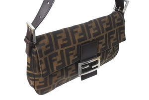 FENDI フェンディ マンマバケット ワンショルダーバッグ 26424 ズッカ柄 コットンキャンバス レザー シルバー金具 美品 中古 4c070166 