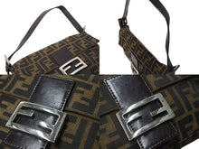 画像をギャラリービューアに読み込む, FENDI フェンディ マンマバケット ワンショルダーバッグ 26424 ズッカ柄 コットンキャンバス レザー シルバー金具 美品 中古 4c070166 