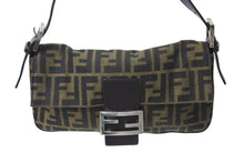 画像をギャラリービューアに読み込む, FENDI フェンディ マンマバケット ワンショルダーバッグ 26424 ズッカ柄 コットンキャンバス レザー シルバー金具 美品 中古 4c070173 