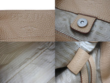 Load image into Gallery viewer, PRADA プラダ ハンドバッグ トートバッグ ショルダーバッグ 31 14 BE レザー ベージュ シルバー金具 美品 中古 4c070186