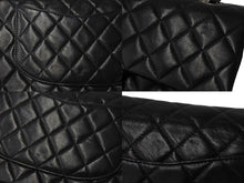 Load image into Gallery viewer, CHANEL シャネル マトラッセ25 Wチェーンショルダーバッグ Wフラップ ココマーク 6番台 ラムスキン ブラック シルバー金具 美品 中古 4c070193