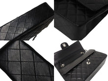 Load image into Gallery viewer, CHANEL シャネル マトラッセ25 Wチェーンショルダーバッグ Wフラップ ココマーク 6番台 ラムスキン ブラック シルバー金具 美品 中古 4c070193