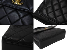 Load image into Gallery viewer, 極美品 CHANEL シャネル ケリー型 マトラッセ ハンドバッグ スモール 4番台 ラムレザー ブラック ゴールド金具 中古 4c070194