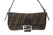 画像をギャラリービューアに読み込む, FENDI フェンディ マンマバケット ワンショルダーバッグ 26424 ズッカ柄 コットンキャンバス レザー シルバー金具 美品 中古 4c070201 