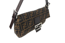 画像をギャラリービューアに読み込む, FENDI フェンディ マンマバケット ワンショルダーバッグ ズッカ柄 コットンキャンバス レザー シルバー金具 ブラウン 美品 中古 4c070210 