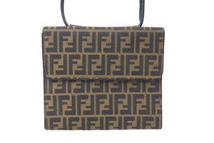 FENDI フェンディ ズッカショルダーバッグ イタリア製キャンバス エピレザー ベージュ ブラック ゴールド金具 美品 中古 4c070212 