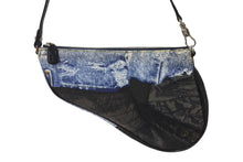 Load image into Gallery viewer, ChristianDior クリスチャンディオール デニムサドルポーチ ショルダーバッグ BO B 0071 シルバー 美品 中古 4c070232