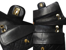 Load image into Gallery viewer, CHANEL シャネル マトラッセ23 Wフラップ ラムスキン 2番台 ブラック ゴールド金具 美品 中古 4c070235