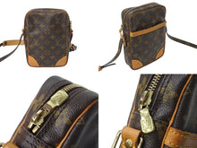 Load image into Gallery viewer, LOUIS VUITTON ルイヴィトン モノグラム ダヌーブ ショルダーバッグ M45266 ゴールド金具 ロゴ 良品 中古 4c070259