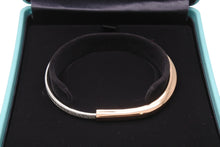 Load image into Gallery viewer, 極美品 TIFFANY&amp;Co. ティファニー ロック バングル 内径27cm K18YG K18WG パヴェダイヤモンド 1.51ct Au750刻印 中古 4c070265
