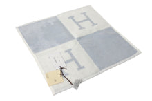 Load image into Gallery viewer, 新品未使用 HERMES エルメス アヴァロン ハンドタオル フランス製 コットン ブルー ホワイト 中古 4c070280