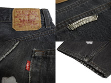 Load image into Gallery viewer, CHROME HEARTS クロムハーツ LEVI&#39;S リーバイス クロスパッチ ウォッシュドデニムパンツ ブラック系 サイズ26 美品 中古 4c070348