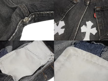 Load image into Gallery viewer, CHROME HEARTS クロムハーツ LEVI&#39;S リーバイス クロスパッチ ウォッシュドデニムパンツ ブラック系 サイズ26 美品 中古 4c070348