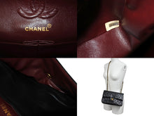 Load image into Gallery viewer, CHANEL シャネル マトラッセ23 Wフラップ チェーン ショルダーバッグ ラムスキン 1番台 ブラック ゴールド金具 美品 中古 4c070383