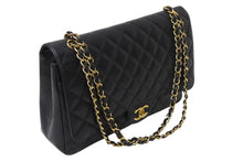 Load image into Gallery viewer, 極美品 CHANEL シャネル デカマトラッセ33 Wフラップ Wチェーン ショルダーバッグ 15番台 キャビアスキン ブラック ゴールド金具 中古 4c070392
