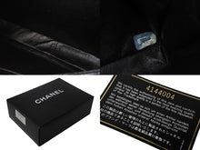 Load image into Gallery viewer, 極美品 CHANEL シャネル マトラッセ ワンショルダーバッグ 4番台 Wフェイス Wチェーン 25cm ラムスキン ココマーク ゴールド金具 中古 4c070397