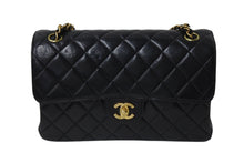 Load image into Gallery viewer, 極美品 CHANEL シャネル マトラッセ ワンショルダーバッグ 4番台 Wフェイス Wチェーン 25cm ラムスキン ココマーク ゴールド金具 中古 4c070397