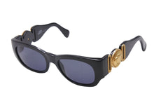 Load image into Gallery viewer, GIANNI VERSACE ジャンニヴェルサーチ メデューサ サングラス メガネ 413/A イタリア製 ブラック ゴールド金具 美品 中古 4c070419