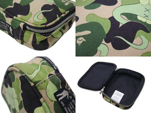 A BATHING APE アベイシングエイプ ミニポーチ カモJAPAN製 コットンナイロン カーキベージュ シルバー金具 美品 中古 4c070421 