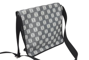 LOEWE ロエベ アナグラム ショルダーバッグ クロスボディバッグ キャンバス レザー ブラック ネイビー ホワイト 美品 中古 4c070428