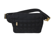 Load image into Gallery viewer, CHANEL シャネル ニュートラベルライン ウエストバッグ ショルダーバッグ ナイロン ブラック ゴールド金具 美品 中古 4c070438