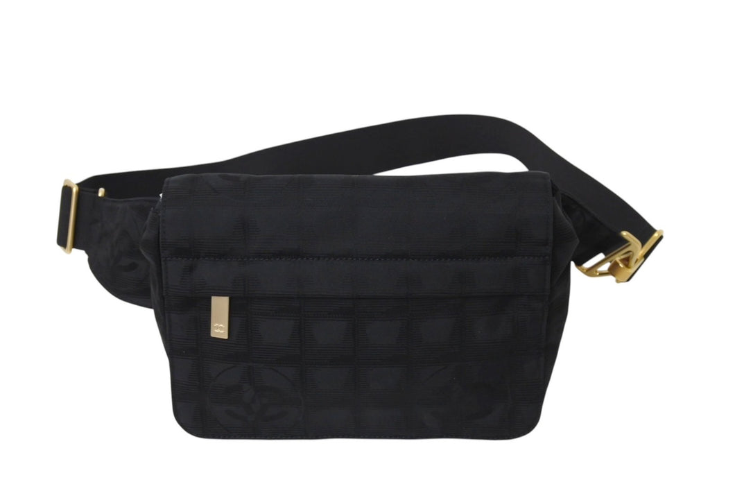 CHANEL シャネル ニュートラベルライン ウエストバッグ ショルダーバッグ ナイロン ブラック ゴールド金具 美品 中古 4c070438