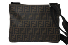 画像をギャラリービューアに読み込む, FENDI フェンディズショルダーバッグ サコッシュ柄ッカ 7VA247-B0W PVC レザー ブラウン シルバー金具 美品 中古 4c070440 