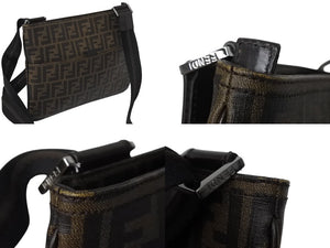 FENDI フェンディズショルダーバッグ サコッシュ柄ッカ 7VA247-B0W PVC レザー ブラウン シルバー金具 美品 中古 4c070440 