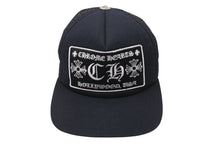 Load image into Gallery viewer, CHROME HEARTS クロムハーツトラッカーキャップ CHロゴ刺繍 クロスボール シルバー 925 ブラック 中古 美品 4c070444