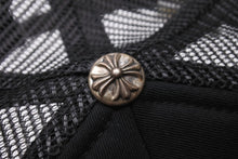 Load image into Gallery viewer, CHROME HEARTS クロムハーツトラッカーキャップ ホノルル限定 CHロゴ刺繍 クロスボール シルバー 925 ブラック 中古 美品 4c070448